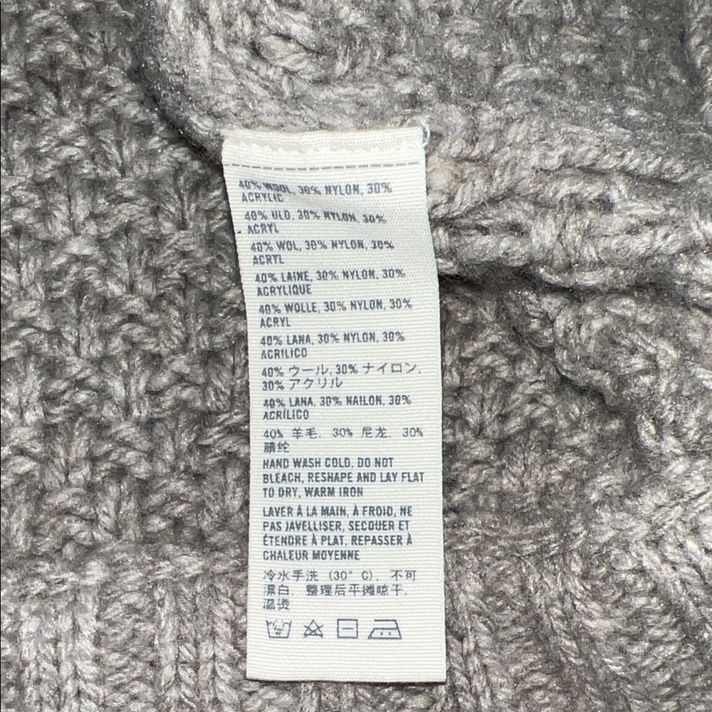 Abercrombie & Fitch Charcoal Knit Vest size Small - Picture 5 of 7